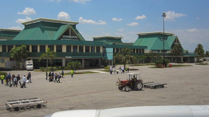 Frank Paìs International Airport