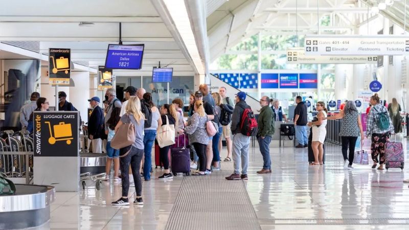 Una Comandatuba Airport