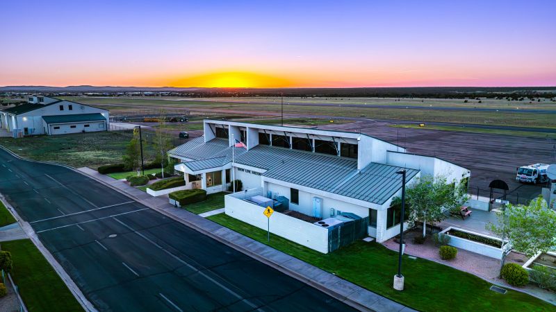 Show Low Airport
